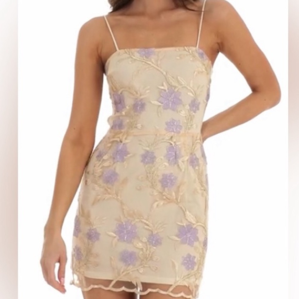 LUCY IN THE SKY women’s gold dress with purple flowers medium